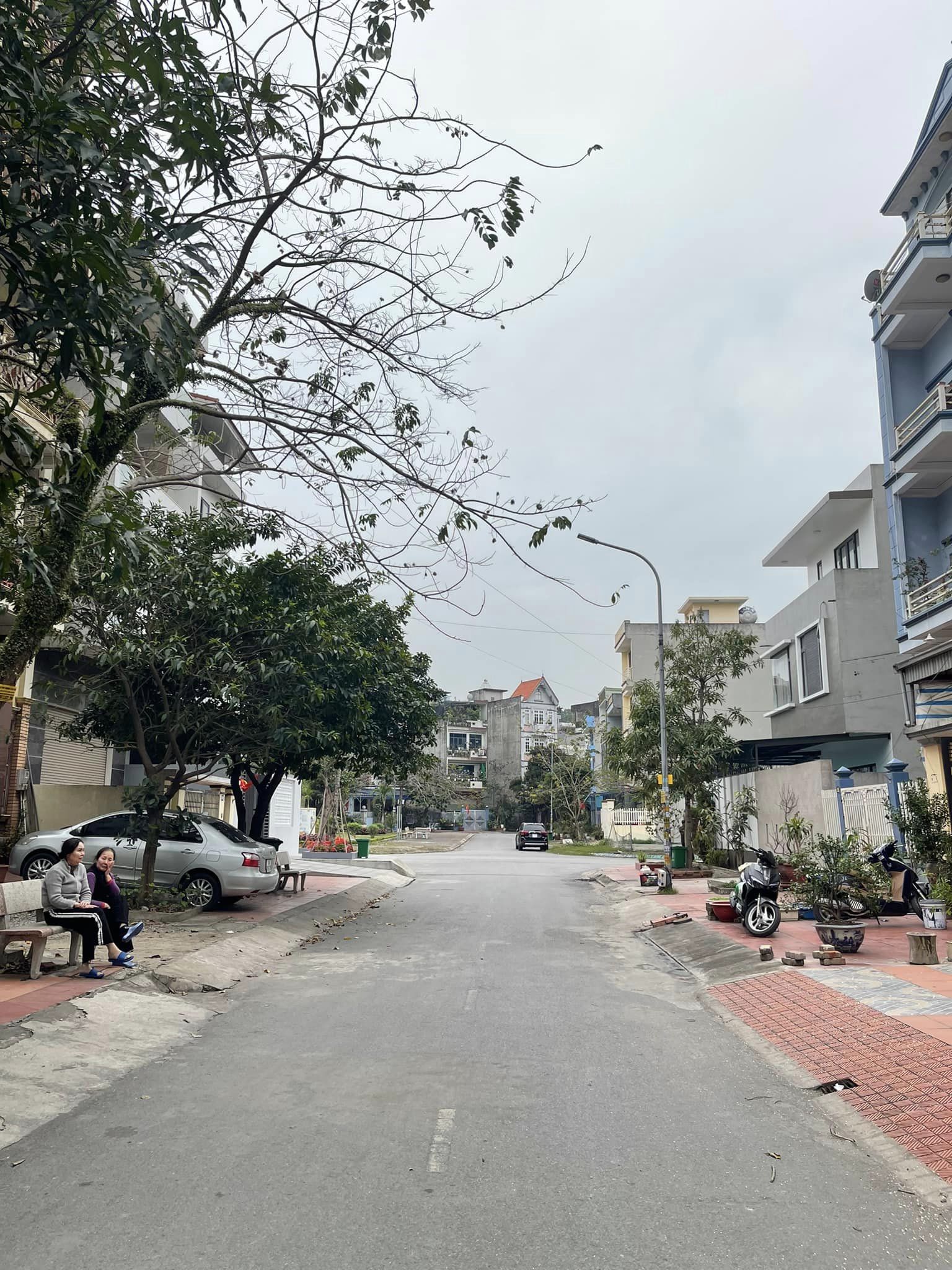 Bán lô B22-40 KĐT Vựng Đâng,P.Yết Kiêu. DT:97.9m2,MT:5.5m !!!