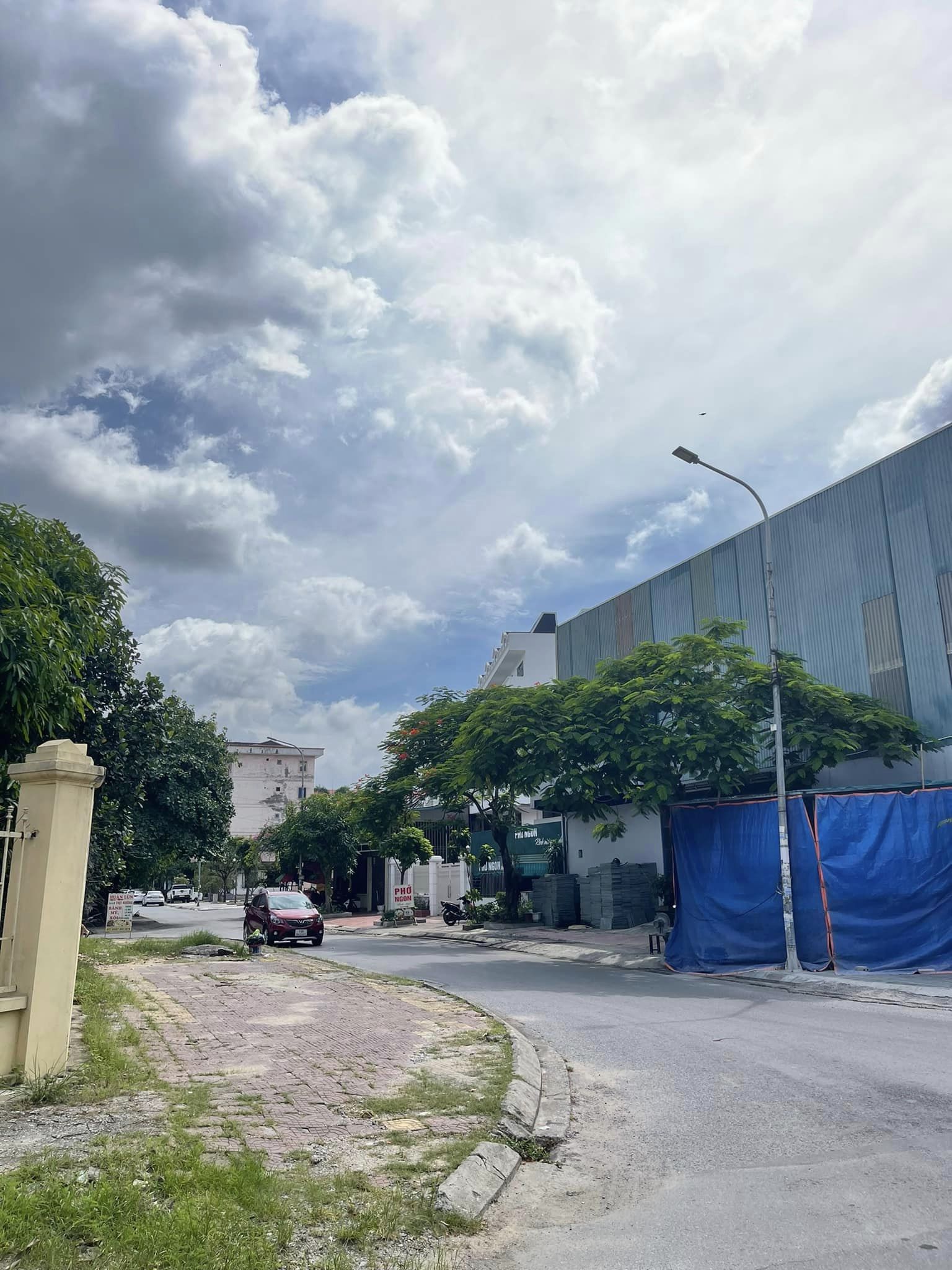 Bán Đất Biệt Thự Sân Vườn Hà Khánh A.DT:217.8m2,MT:8m Siêu Đẹp !!!