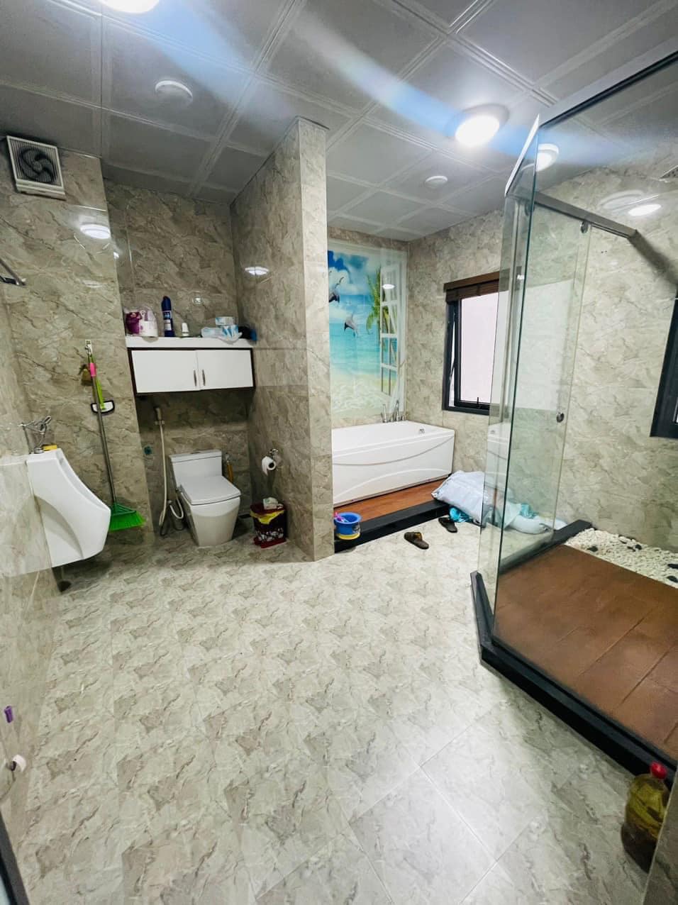 Bán Nhà 4 Tầng 1 Tum Vinhome 90m2,MT:6m.H:Tây Bắc Full Nội Thất