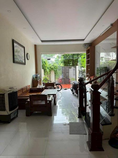 Bán Nhà 3 Tầng KĐT Cao Xanh,Hà Khánh A. DT:108m2,MT:4.5m !!!