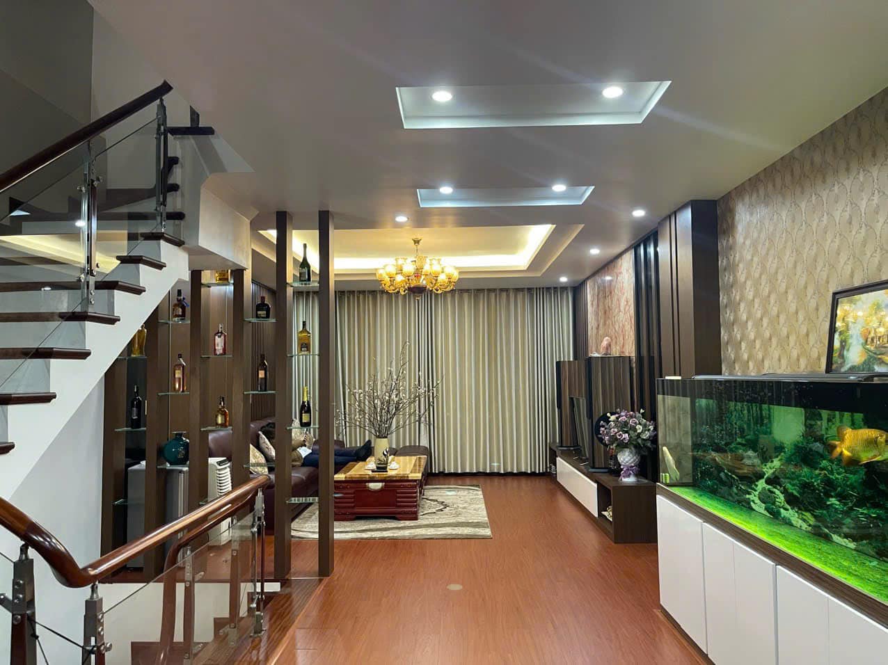 Bán Nhà 3 Tầng Phạm Ngọc Thạch,Vựng Đâng,P.Yết Kiêu. DT:75m2,MT:5m