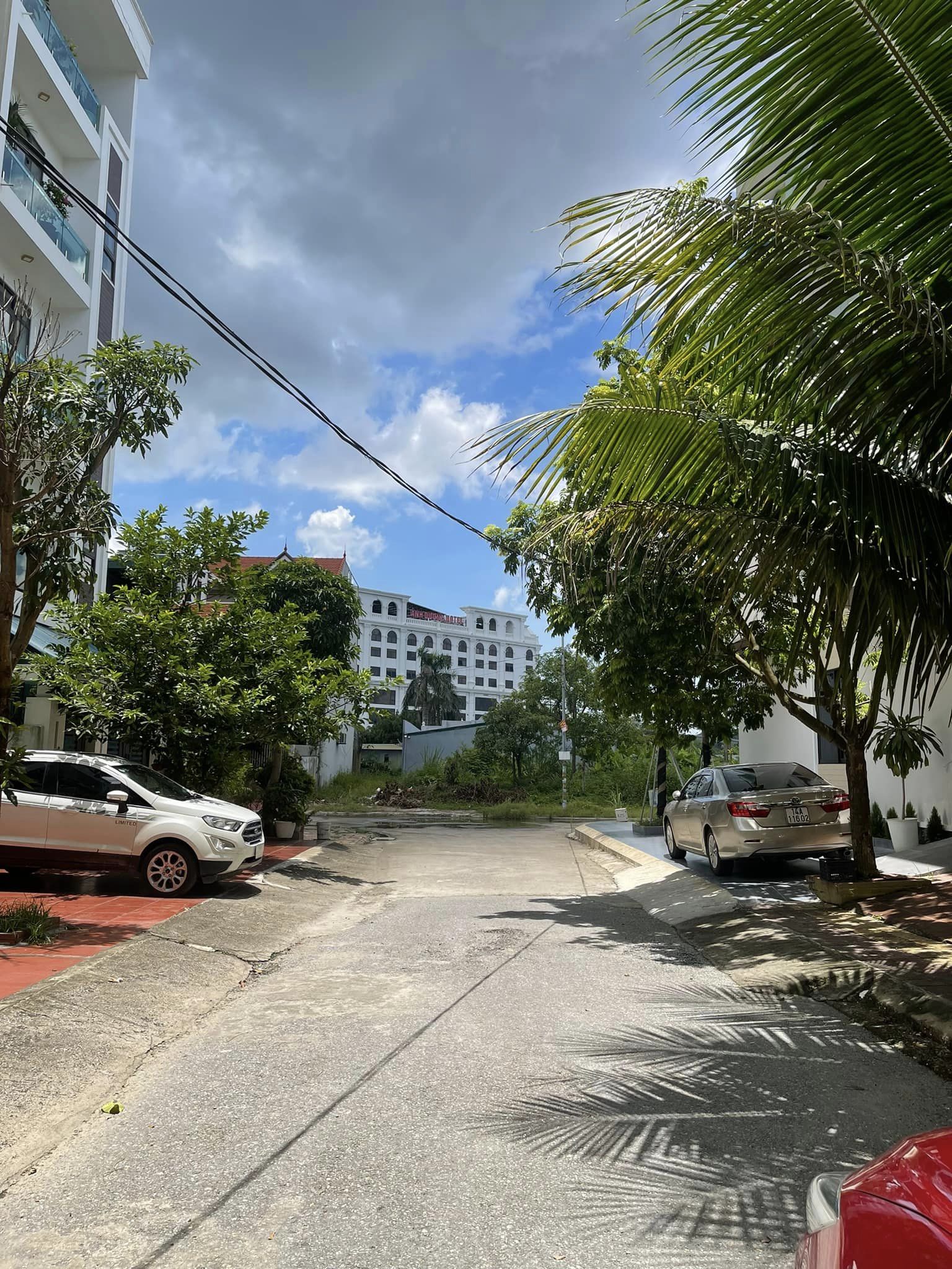 Bán Lô B’3-5 Khu Rẻ Quạt,P.Yết Kiêu. DT:90m2,MT:6m.H:Tây Bắc !!!