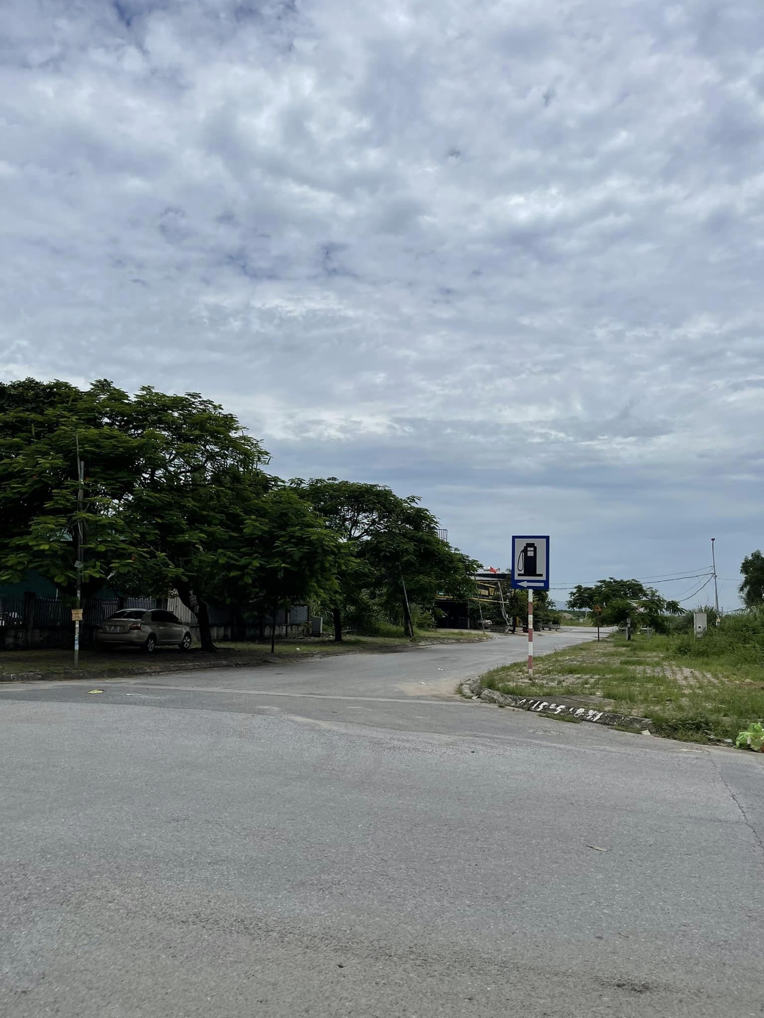 Bán Ô Góc KĐT Cao Xanh,Hà Khánh A,DT:168m2,MT:11.5m Siêu Đẹp