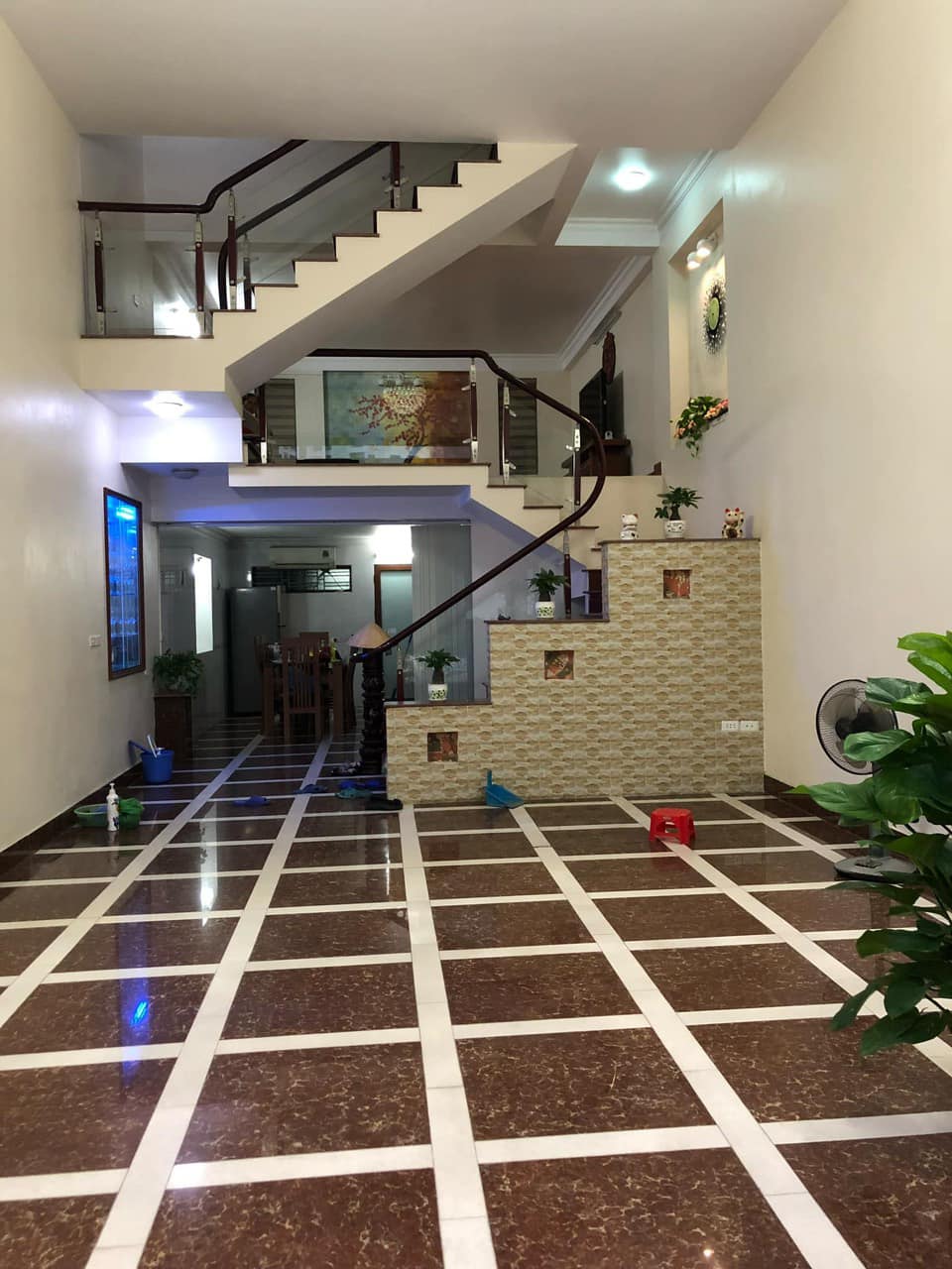Bán Nhà 4 Tầng Gần Hồ Điều Hòa,Yết Kiêu. DT:75m2,MT:5m KD Được !!!