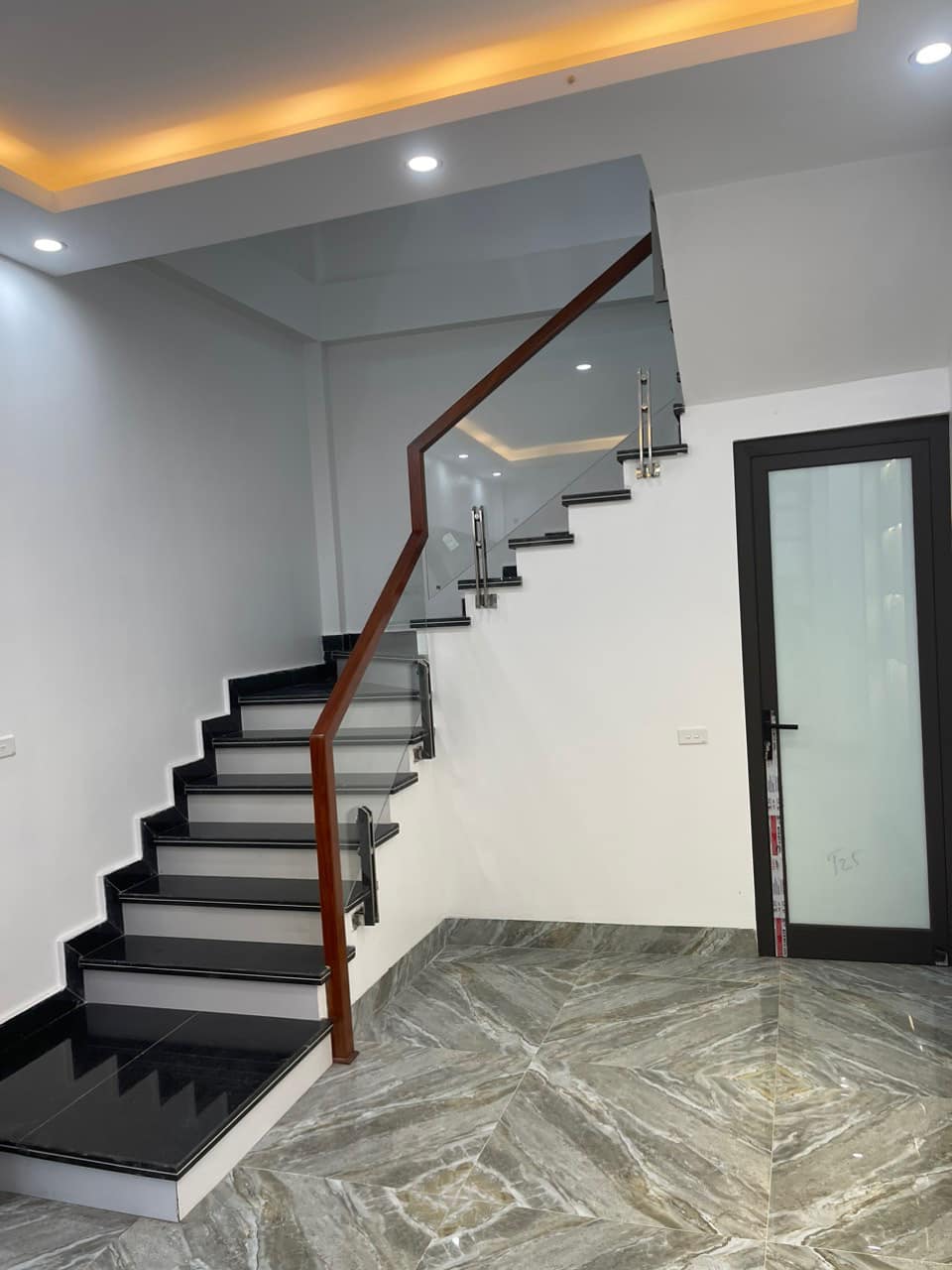 BÁN NHÀ 3 TẦNG CẦU NƯỚC MẶN GẦN LIDECO GĐ 2,P.HÀ KHÁNH. DT:50M2