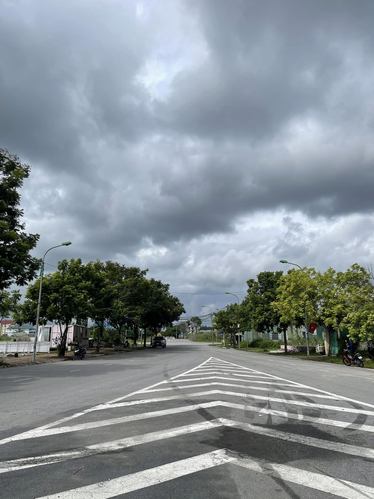 Bán L1-10 TĐC Nguyễn Viết Xuân,Hà Khánh B.DT:117m2,MT:6m.H:TB