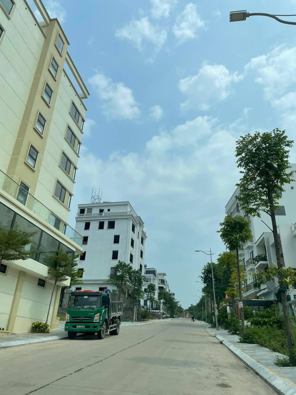 Bán Đất KĐT Đồi Ngân Hàng,Cột 2. DT:103m2,MT:5m.Hướng : Biển !!!