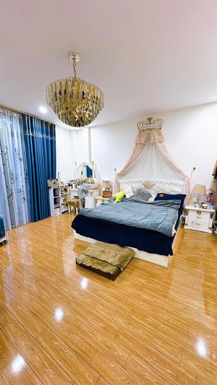 Bán nhà 4 Tầng khu vực Trần hưng đạo,Hạ long. DT:54m2 (Thực tế 96m2 )
