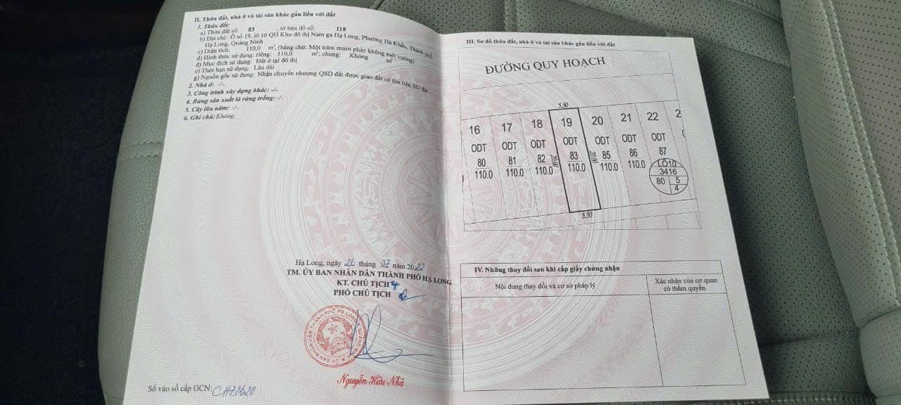 Bán Lô L10 Trục 21m Nam Ga Kinh doanh tốt. DT:110m2,MT:5.5m !!!