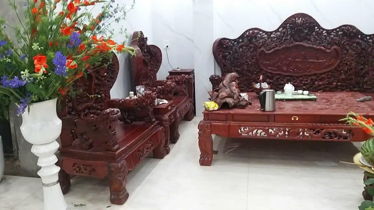 Bán nhà 6 Tầng Khu vực Bãi Muối,Gần chợ Núi Xẻ. DT:83m2 !!!