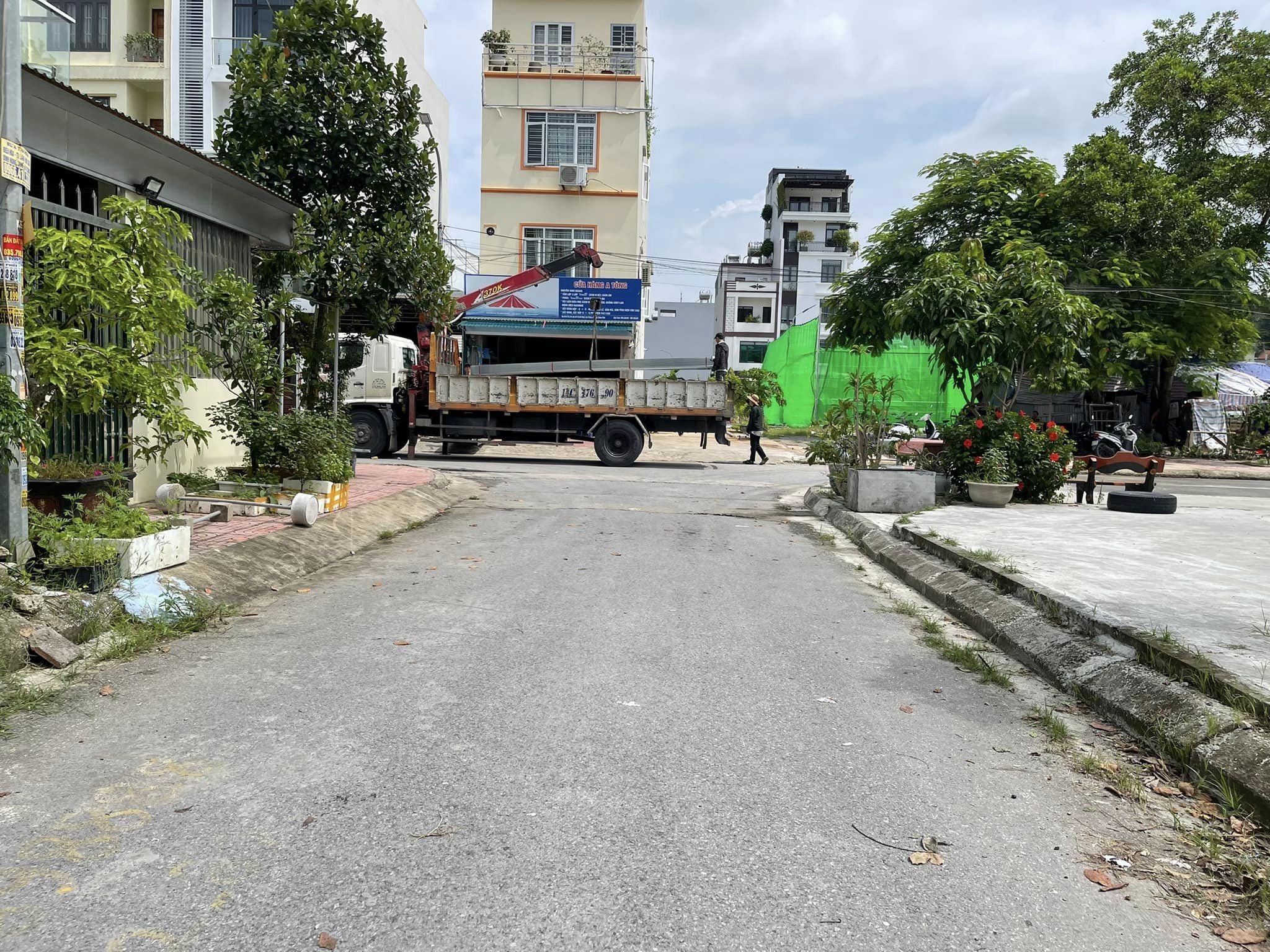 Bán Đất KĐT Bãi Muối,P.Cao Thắng. DT :75m2,MT:5m.H:Tây Bắc
