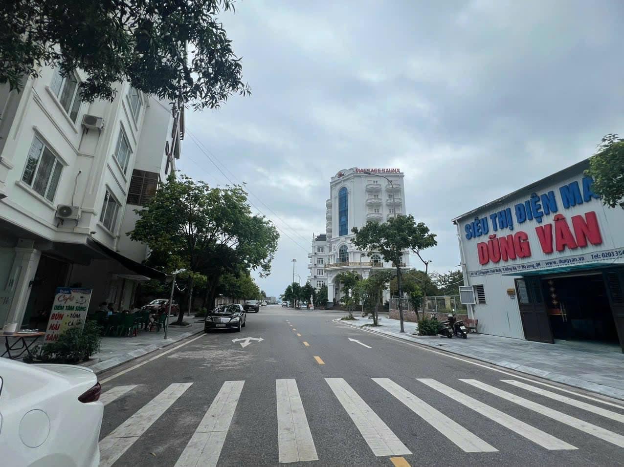 Bán G-2 Tái Định Cư Lò Vôi,P.Hồng Hà,Hạ Long. DT:71.4m2,MT:8.3m.H:Tây Nam