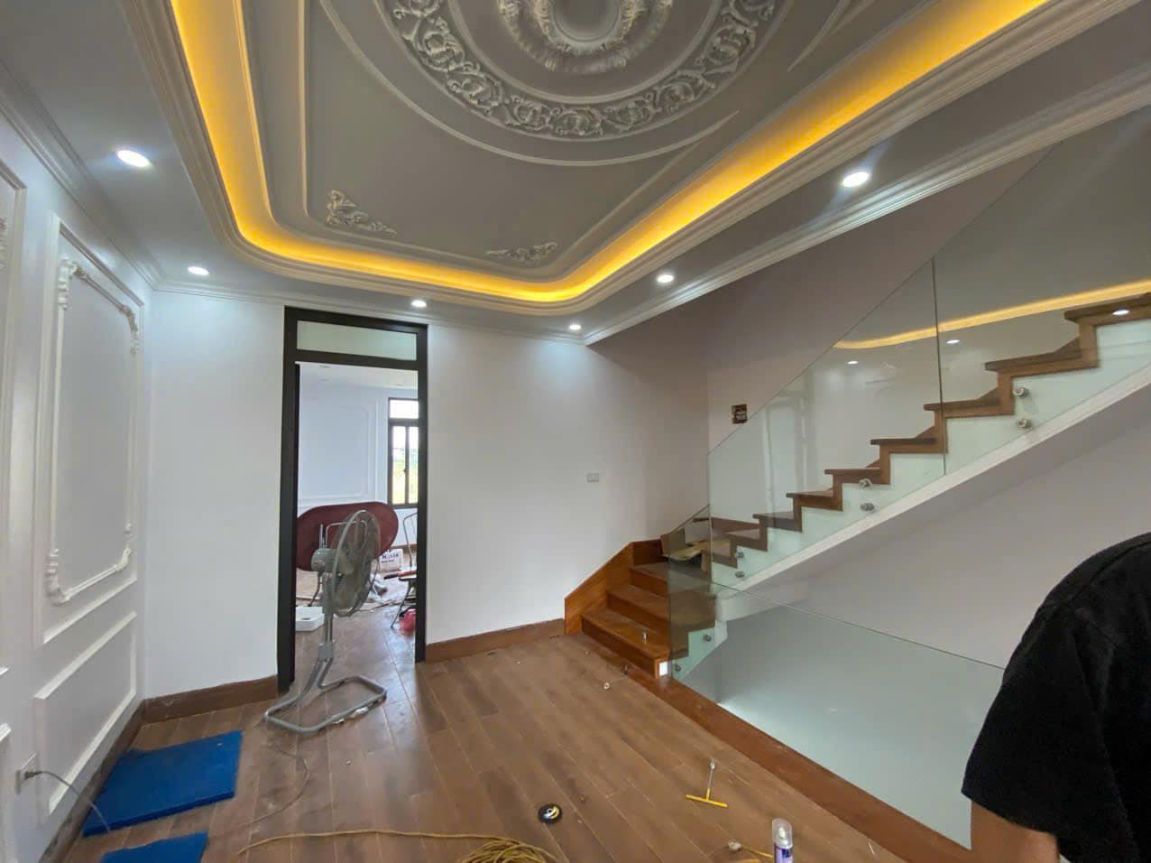 Bán Nhà 4 Tầng 1 Tum Khu TĐC Cao Xanh A. DT:60m2,MT:5m.H:Đông Bắc !!!