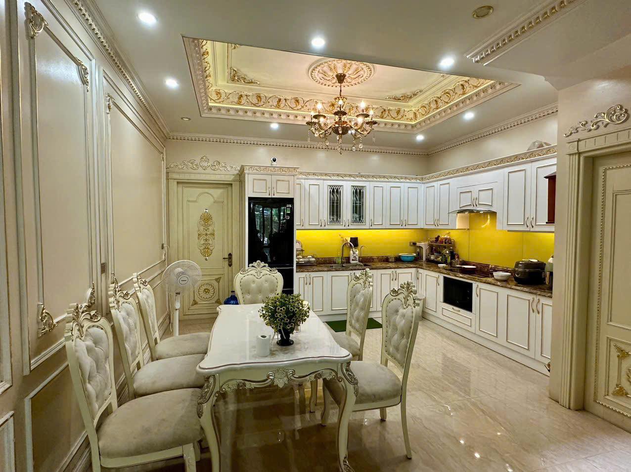 Bán Nhà 3 Tầng Siêu Đẹp Dự Án Ở Cao Thắng,DT:95m2,MT:5m. H: Nam !!!