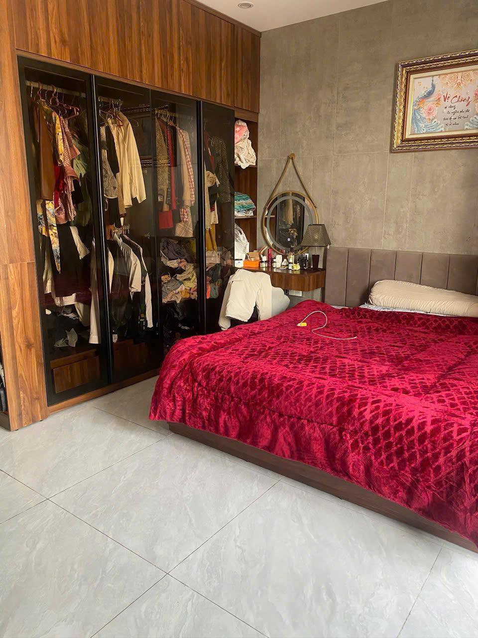 Bán Nhà 5 Tầng TĐC Khu 9 Cao Xanh.DT:60m2,MT:5m Mới Đẹp !!!