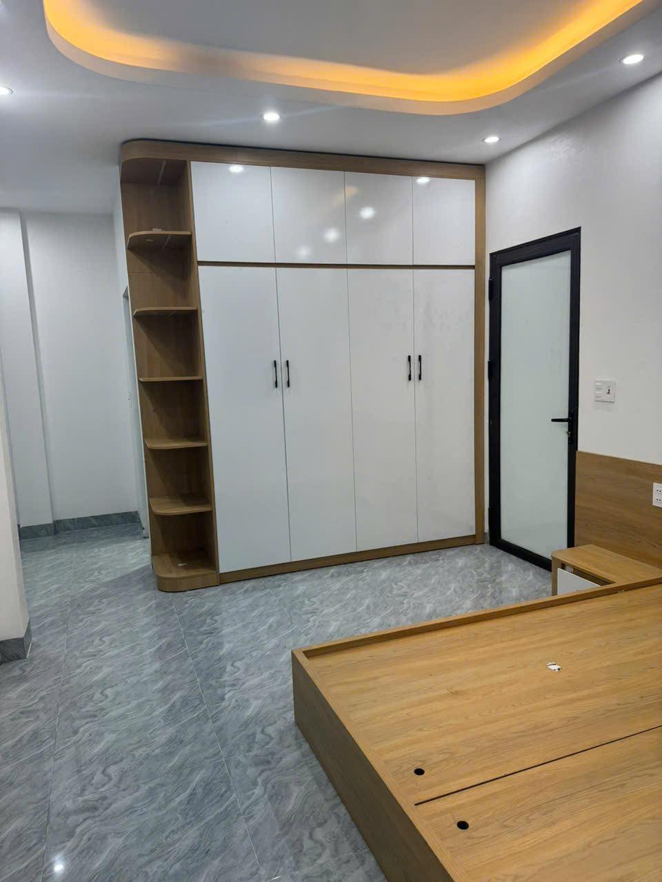 Bán Nhà 3 Tầng Ô Góc Khu Làng Công An,P.Hà Khánh. DT:55m2,MT:6.1m !!!