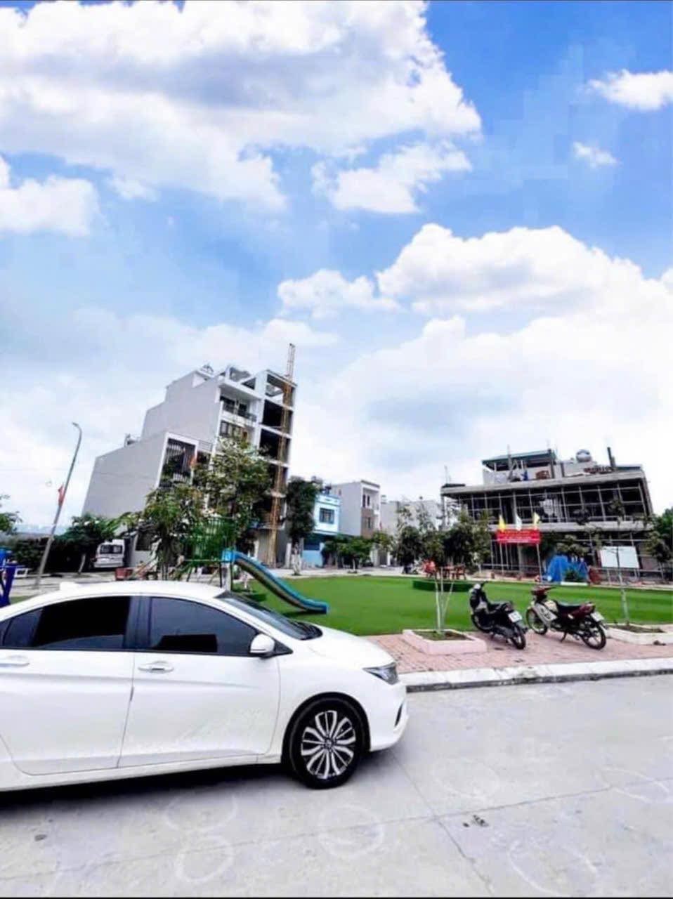 Bán Đất KĐT Đồi Mắm Tôm,Hạ Long. DT:90m2,MT:4.5m View Vườn Hoa !!!