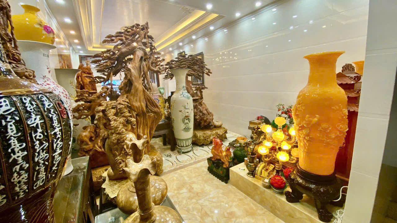 Bán Nhà 4 Tầng Mặt Đường Lê Lợi,Yết Kiêu Siêu Đẹp. DT:57.5m2 !!!