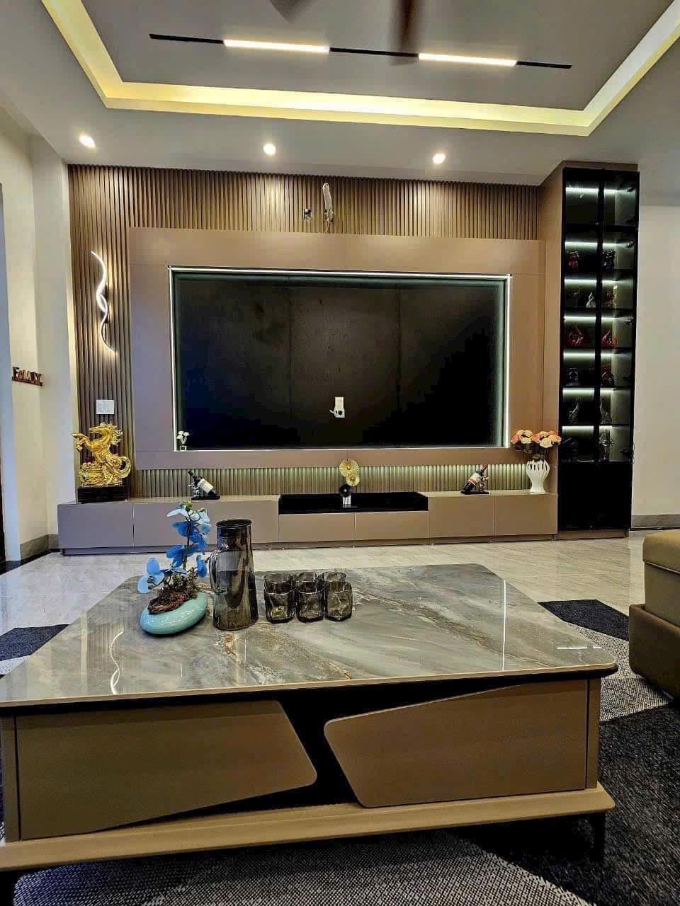 Bán Nhà 5 Tầng Mặt Đường Cột 8 Gần Liên Cơ Quan. DT:75m2,MT:4.7m !!!