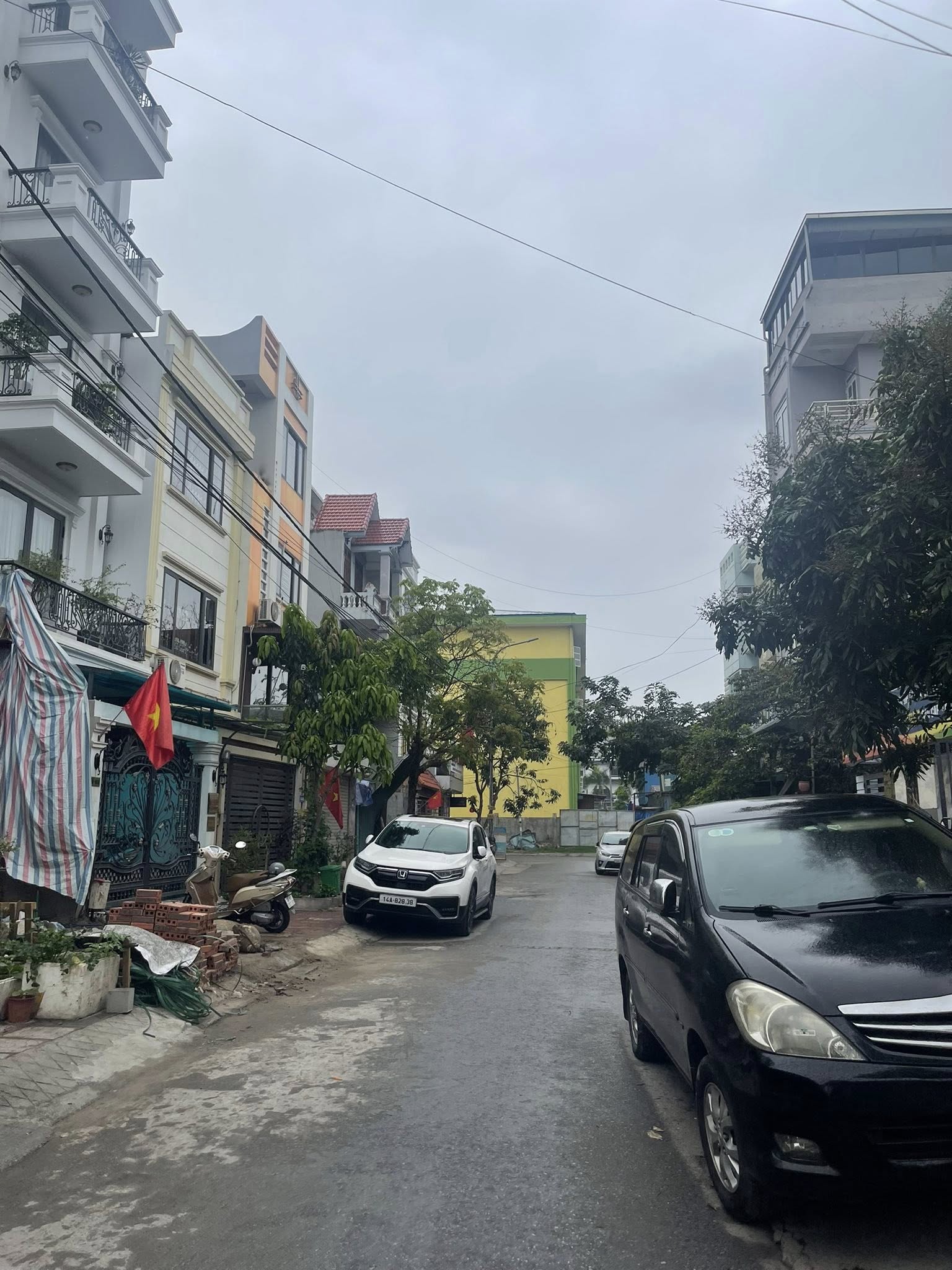 Bán Lô B33-47 KĐT Cao Xanh,Hà Khánh A. DT:67.5m2,MT:4.5m.H:ĐN !!!