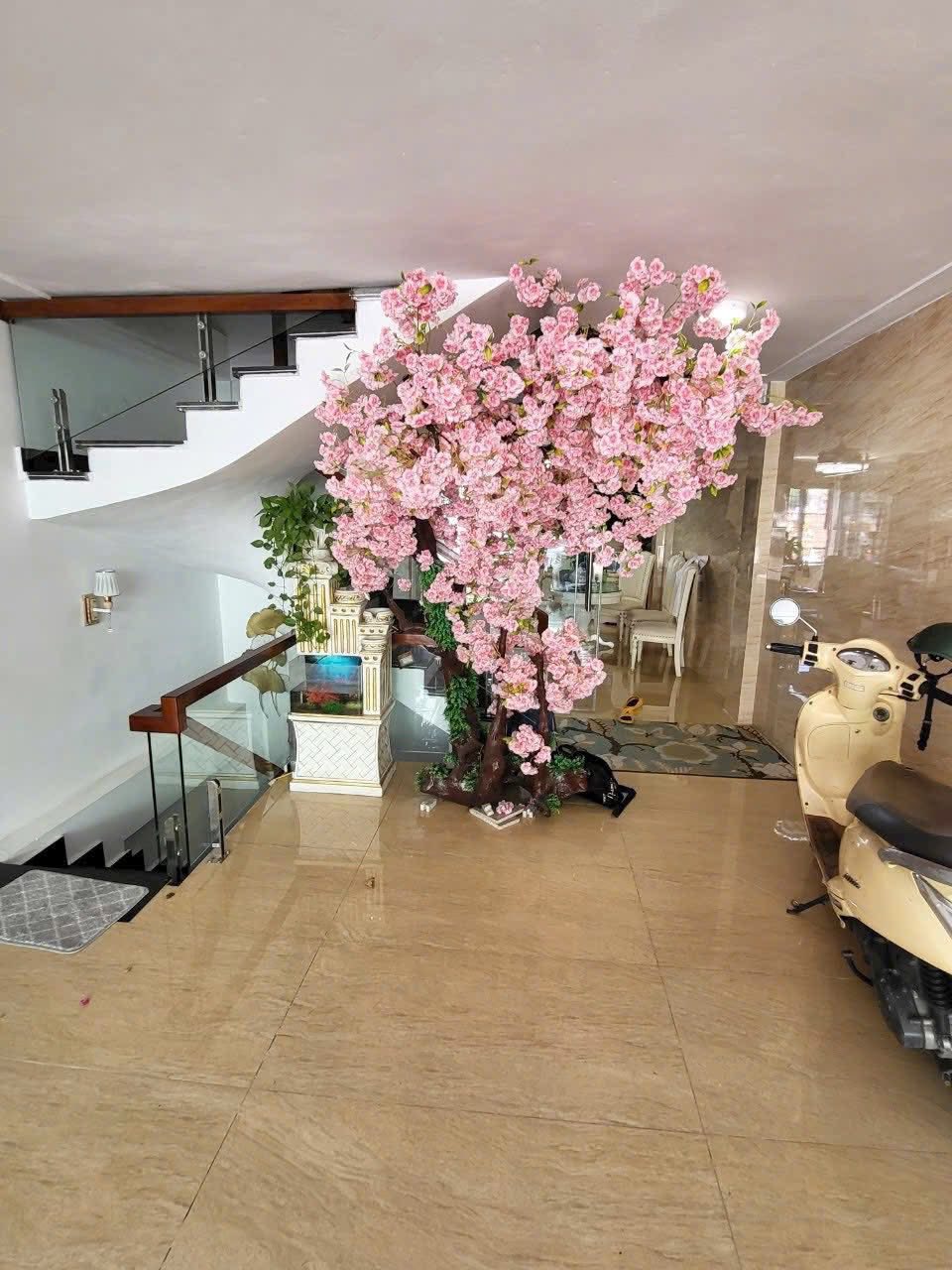 Bán Nhà 5 Tầng Khu Vực Trần Hưng Đạo,Hạ Long. DT:54.7m2 Oto Đỗ Cửa !!!