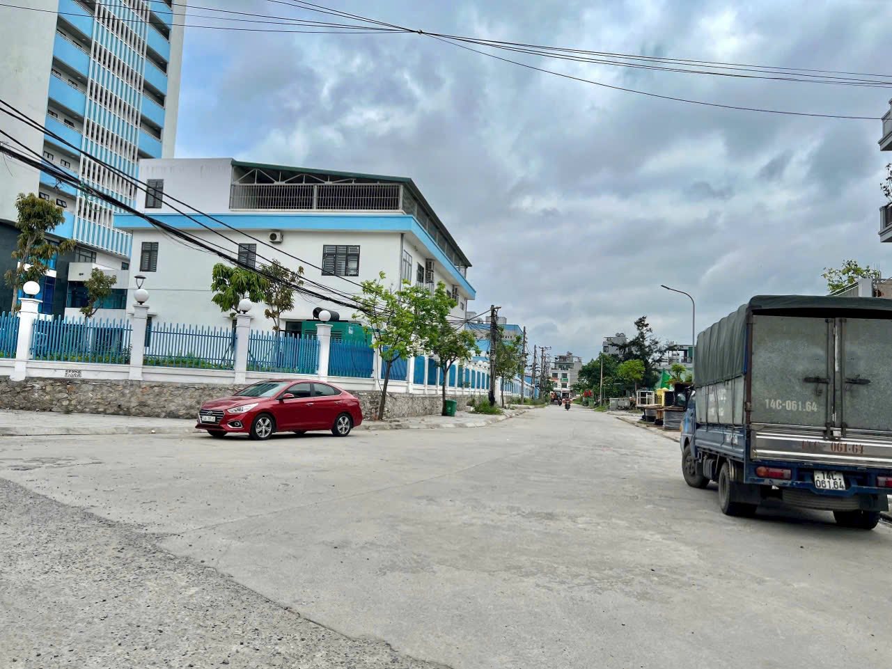 Bán Đất Ô Góc Cầu K67,P.Cao Xanh. DT:104m2 Kinh Doanh Sầm Uất !!!
