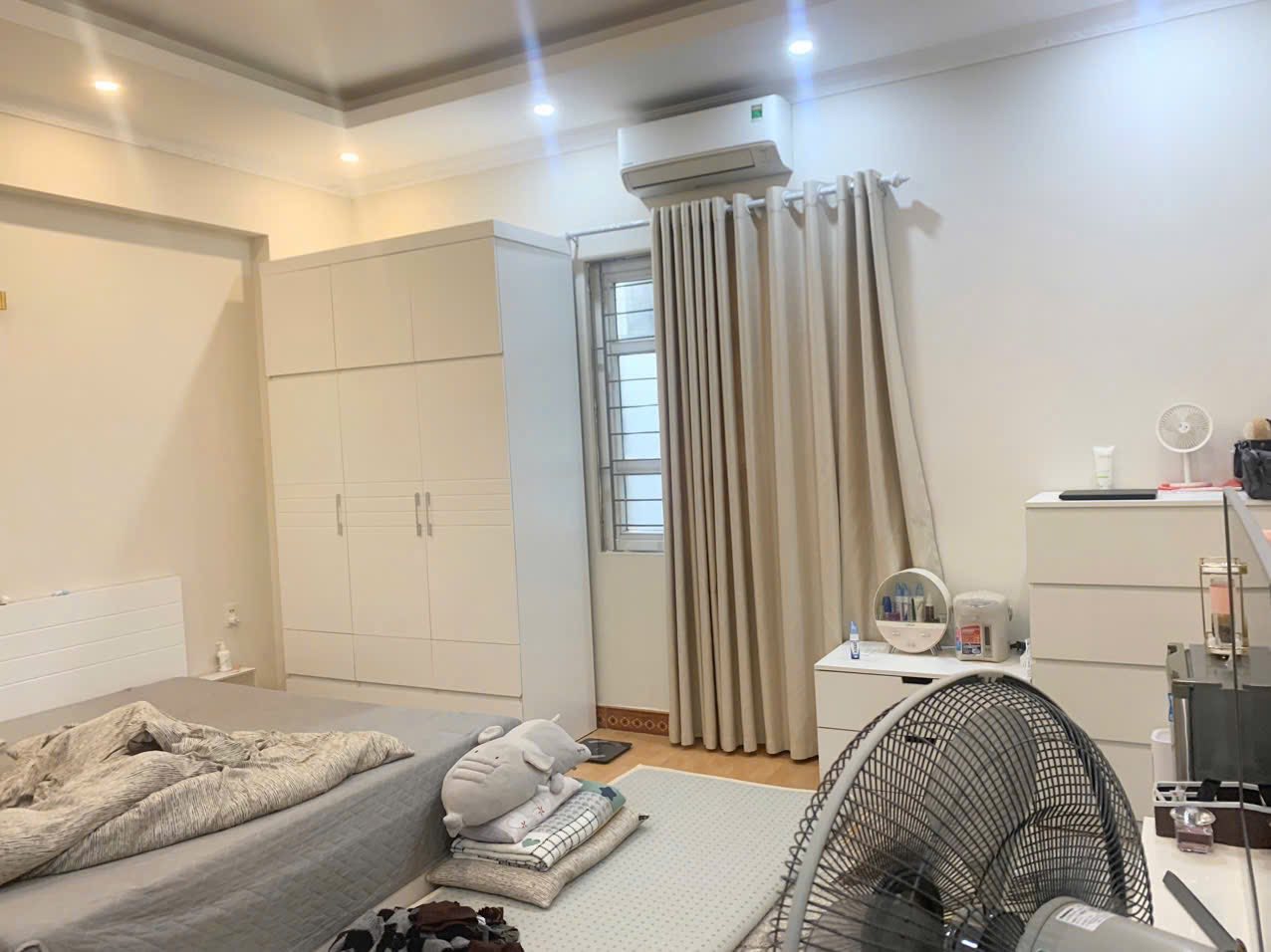 Bán Nhà 5 Tầng Mặt Đường Tre Lứa Cầu 1 Cao Xanh. DT:85m2,MT:5m !!!