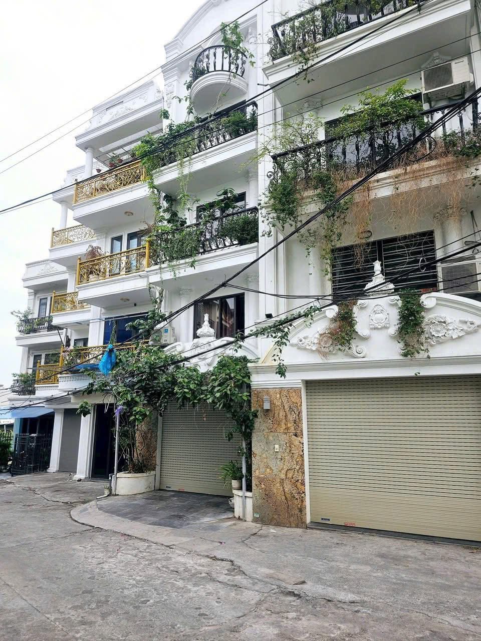 Bán Nhà 5 Tầng Khu Vực Trần Hưng Đạo,Hạ Long. DT:54.7m2 Oto Đỗ Cửa !!!