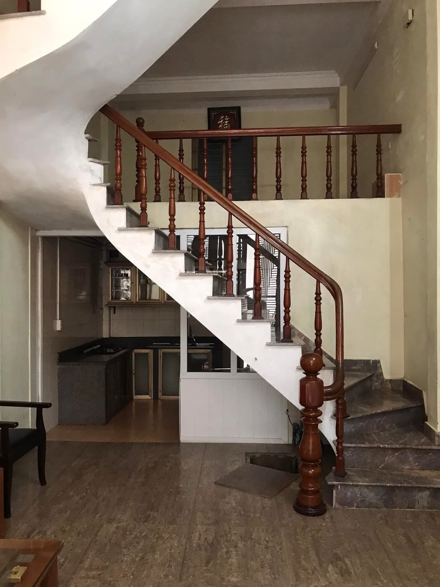 Bán Nhà 3 Tầng Trung Tâm Cột 2 ,P.Hồng Hải. DT:31.2m2,MT:4m.H:TN !!!