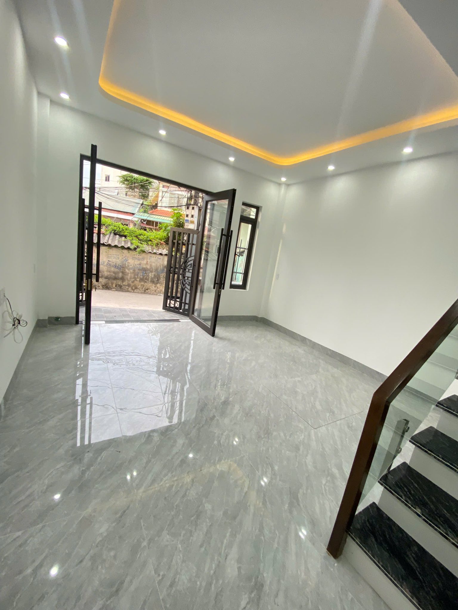 Bán Nhà 2.5 Tầng Ngõ 20 Cao Xanh,P.Cao Xanh. DT:61m2 Giá Hợp Lý !!!
