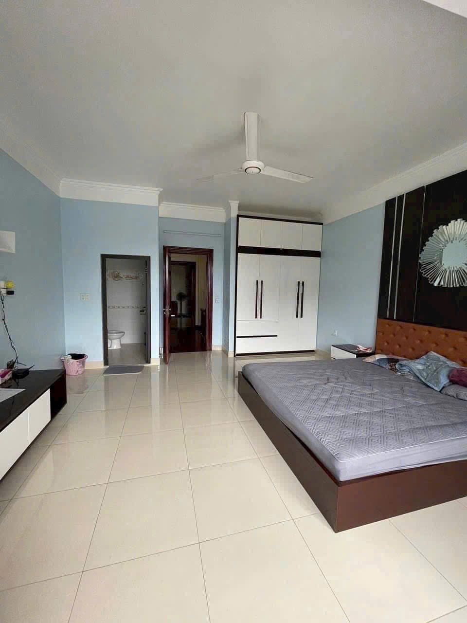 Bán Nhà 3 Tầng KĐT Vựng Đâng,Cenco 5. DT:82.5m2,MT:5.5m.H:TB !!!
