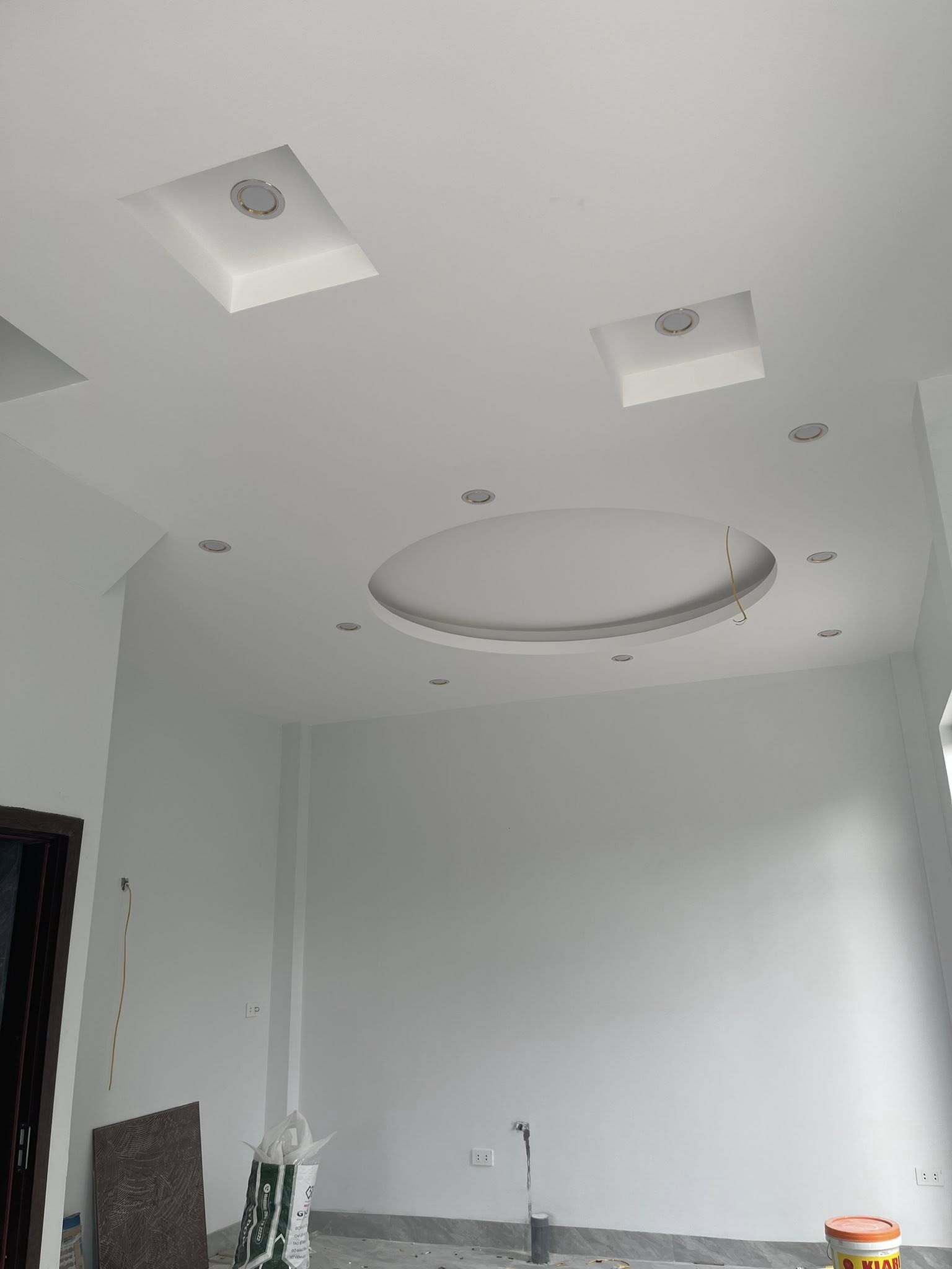 Bán Nhà 3 Tầng Ô Góc Sau Sân Vận Động Hà Lầm,DT:59m2 Oto Đỗ Cửa