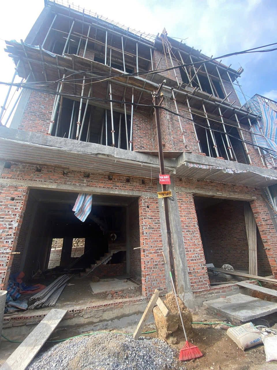 Bán Nhà 3 Tầng Khu Báo In Cột 5,P.Hồng Hải. DT:70m2,MT:5.1m !!