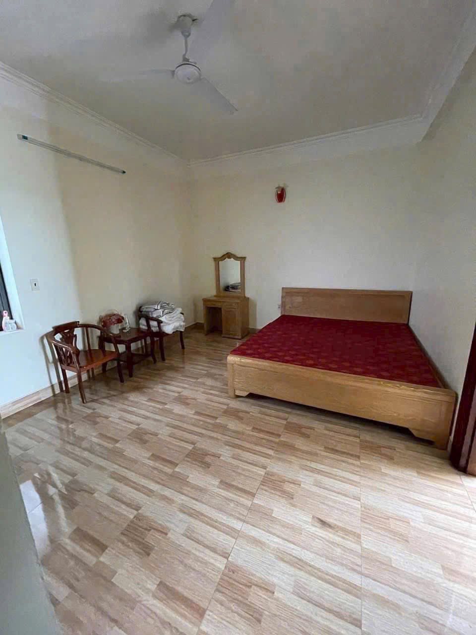 Bán Nhà 3 Tầng KĐT Vựng Đâng,Cenco 5. DT:82.5m2,MT:5.5m.H:TB !!!
