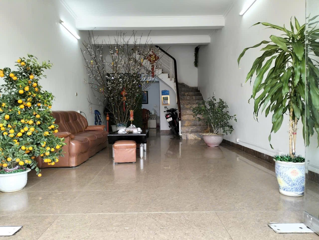 Bán Nhà 3 Tầng Mặt Đường Nguyễn Văn Cừ, P.Hạ Long. DT:64m2,MT:4.2m !!!