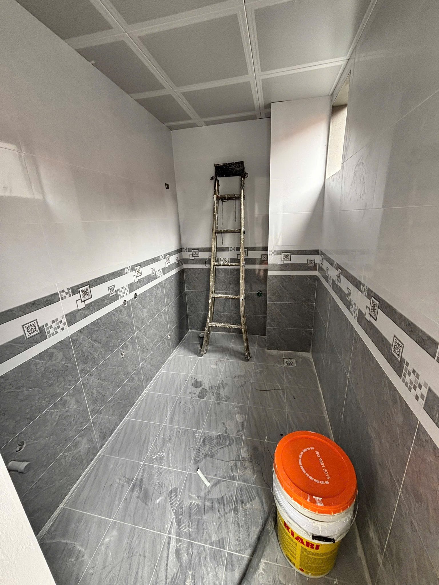 Bán Nhà 3 Tầng Ngõ 8 Bãi Muối,P.Cao Thắng. DT:67.4m2 Oto Đỗ Cửa !!!