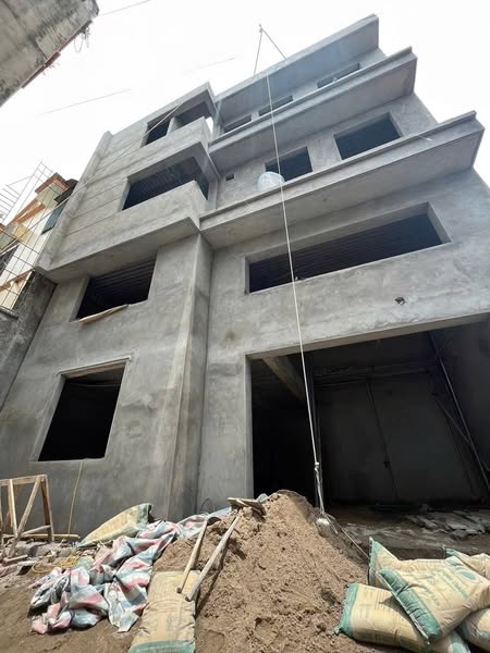Bán Nhà 3 Tầng Khu Nghĩa Địa Đạo,P.Trần Hưng Đạo. DT:66m2 Siêu Đẹp !!!