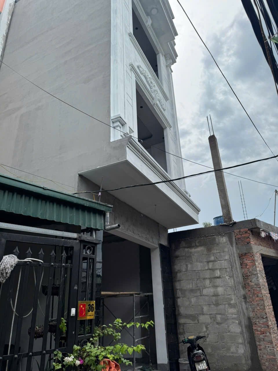 Bán Nhà 4 Tầng Phố Đoàn Kết – Hà Lầm – Quảng Ninh. DT:63m2,MT:4.86m !!!