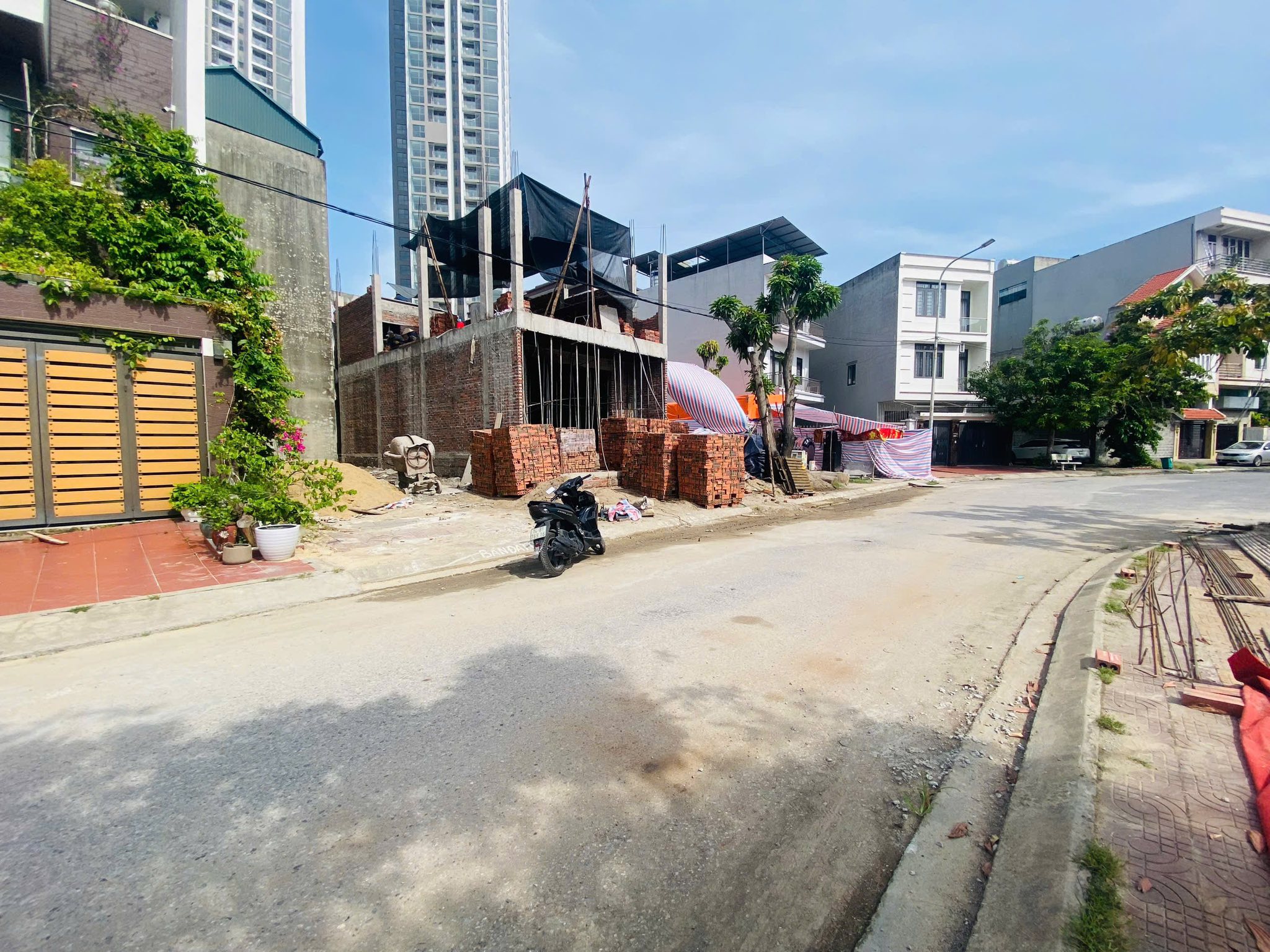 Bán Lô B17-33 KĐT Cao Xanh,Hà Khánh A. DT:90m2,MT:6m.H:ĐN !!!