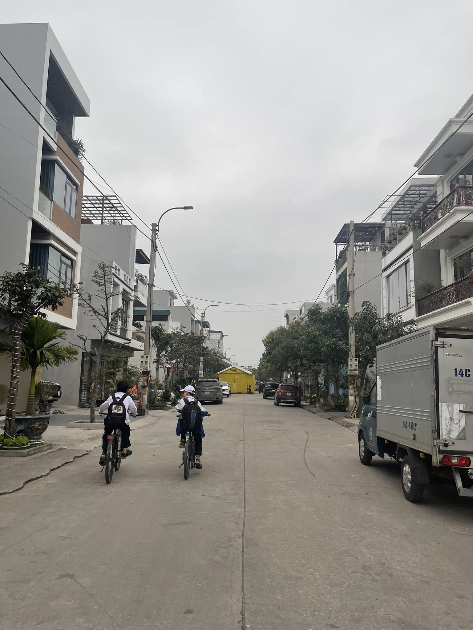 Bán Đất TĐC Bãi Muối.P.Hà Lầm Mới. DT:80m2,MT:5m. Hướng : Tây Nam !!!