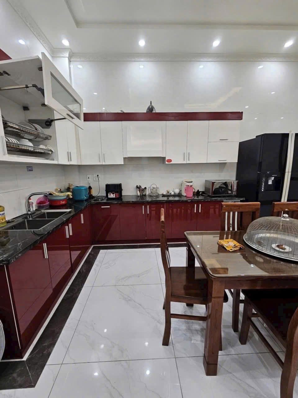 Bán Nhà 4 Tầng Khu Kho Gạo Yết Kiêu. DT:67.5m2,MT:5m Giá Hợp Lý !!!