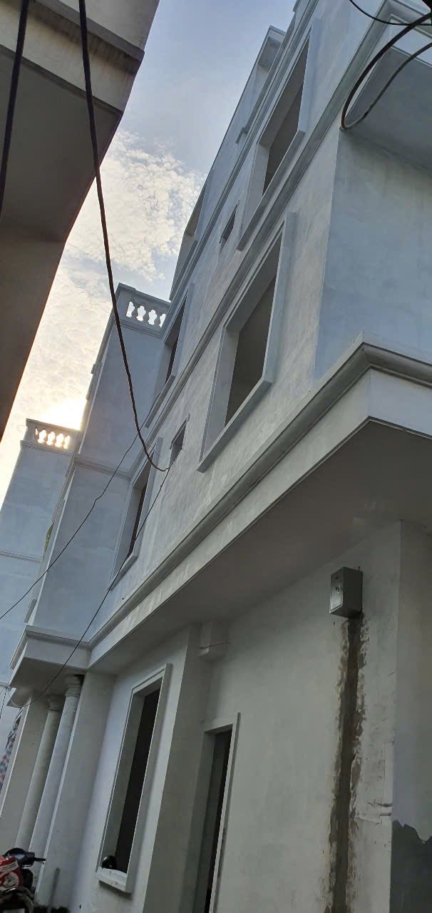 Bán Nhà Khu Vực Bãi Muối,P.Cao Thắng. DT:51m2-66m2 Oto Đỗ Cửa !!!
