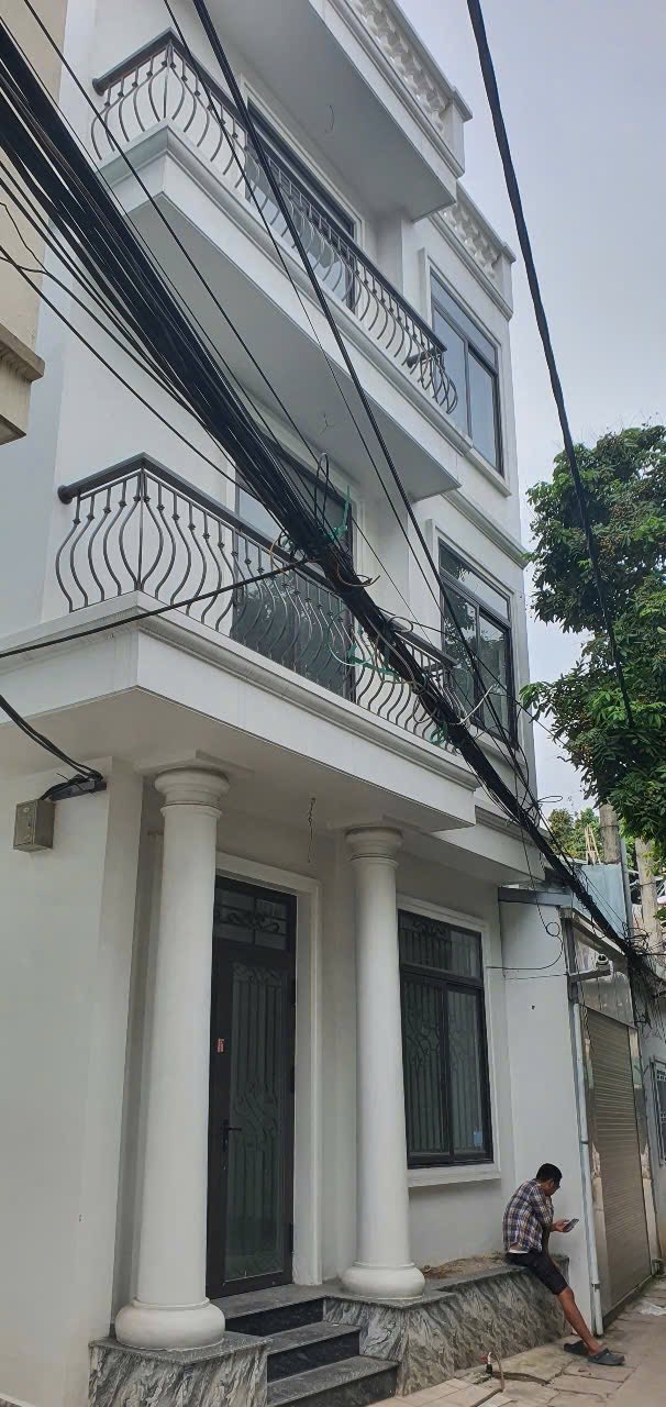 Bán Nhà Khu Vực Bãi Muối,P.Cao Thắng. DT:51m2-66m2 Oto Đỗ Cửa !!!
