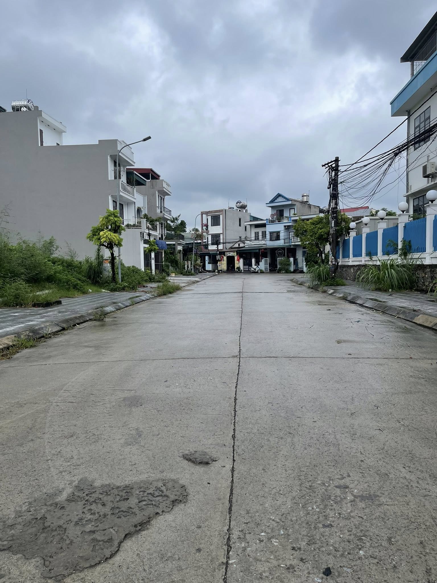 Bán Đất Phân Lô Sau Dãy Mặt Đường Cầu K67. DT:92.25m2 Siêu Rẻ !!!