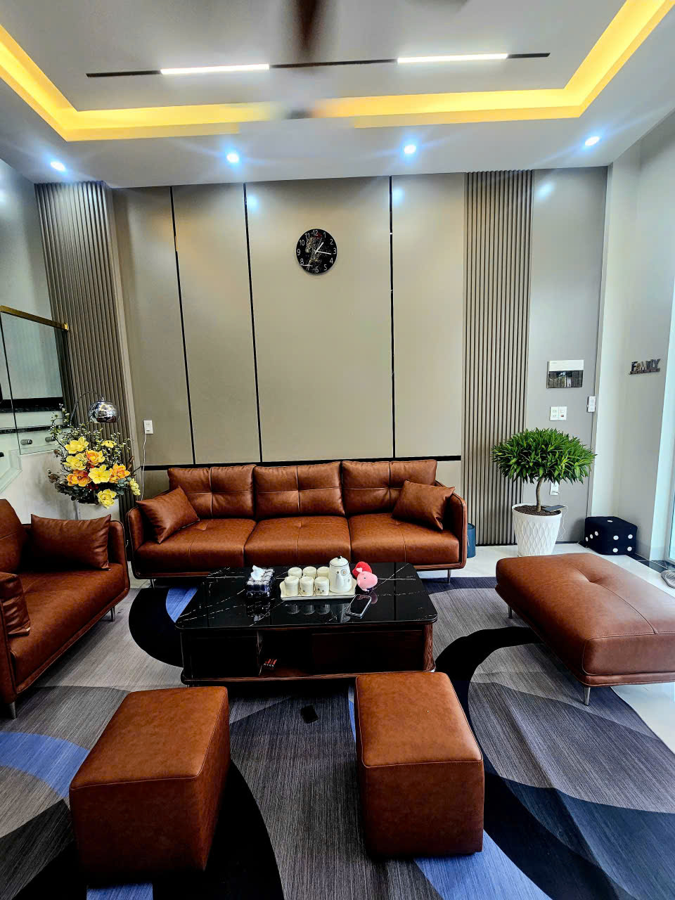 Bán Nhà 4 Tầng KĐT Cao Thắng Có Thang Máy. DT:73m2,MT:4.5m !!!
