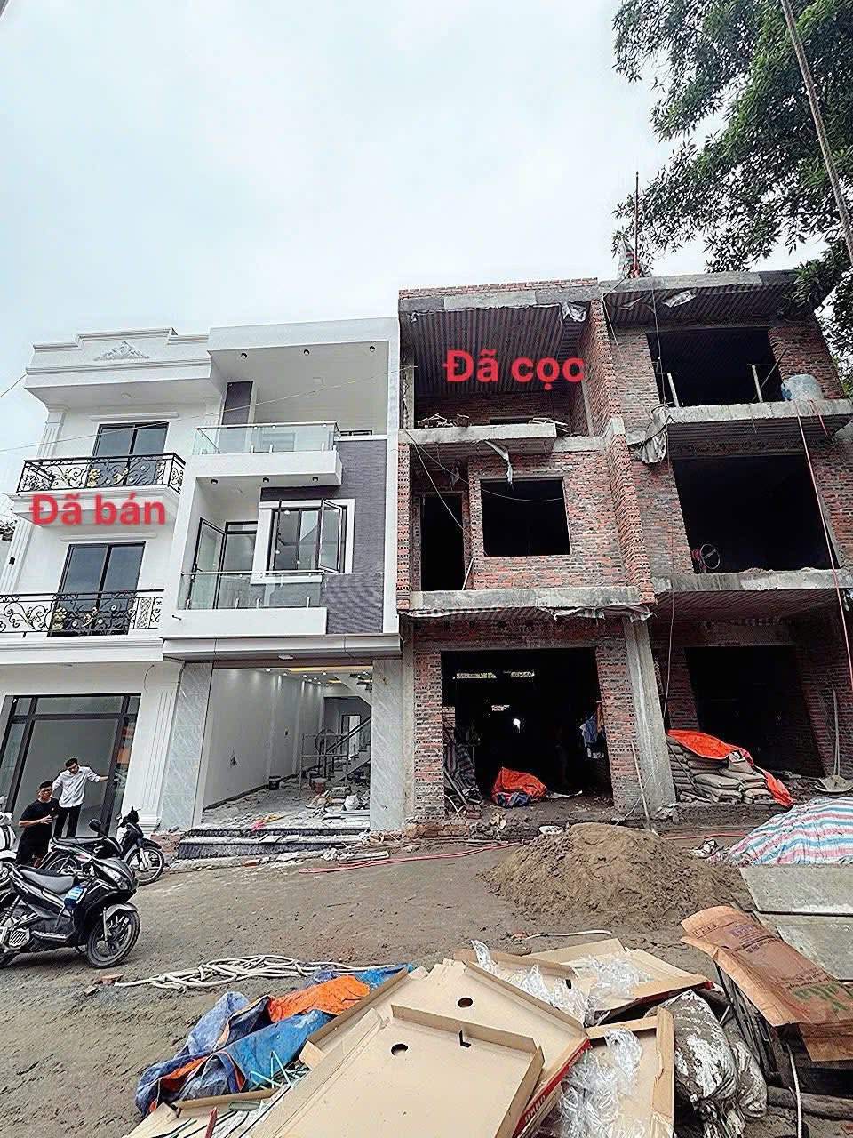 Bán Nhà 3 Tầng Ngõ 9 Bò Sính,P.Cao Thắng. DT:95m2 Oto Đỗ Cửa !!!