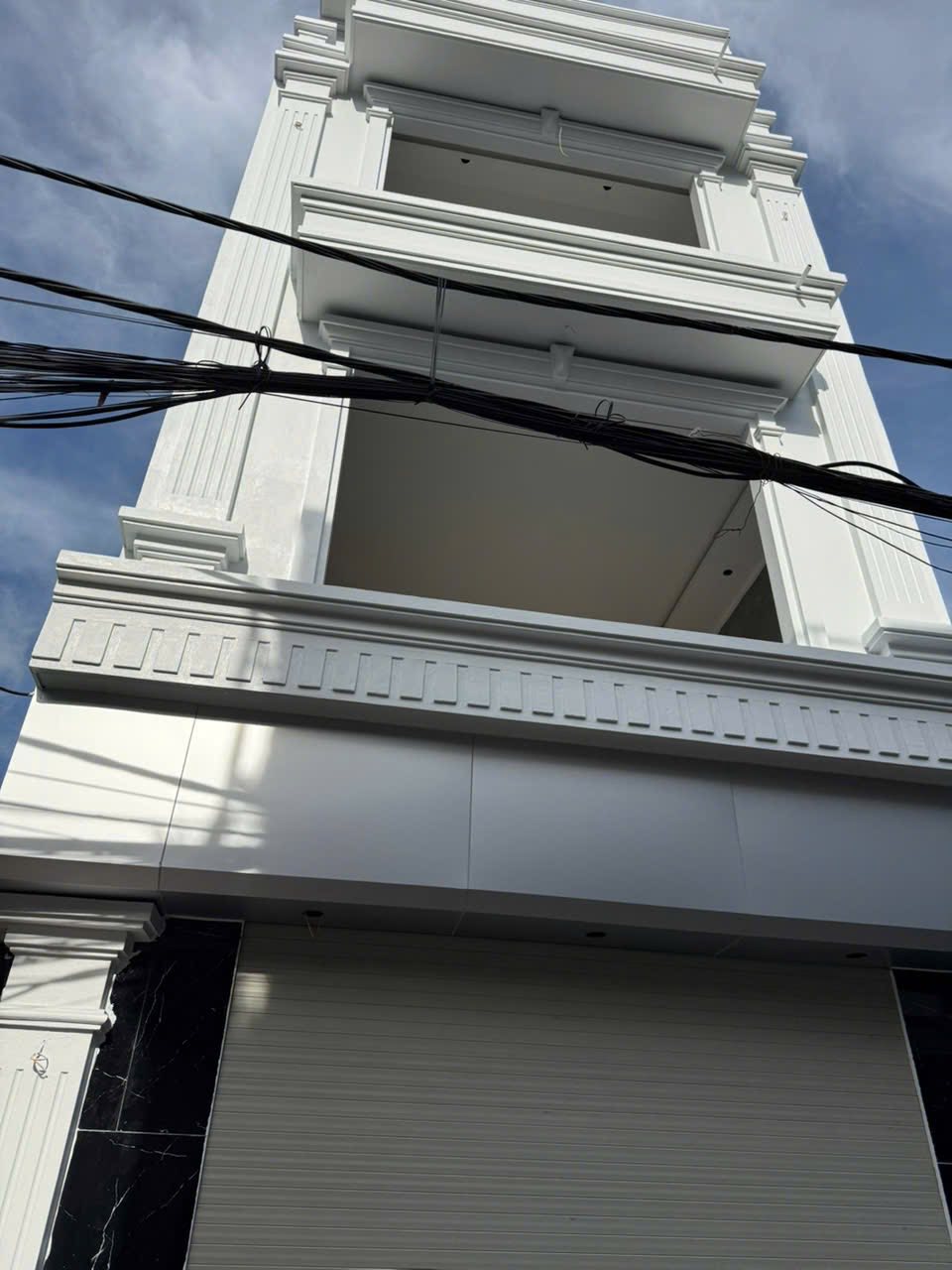 Bán Nhà 4 Tầng Bãi Muối,Gần Lideco,Gần Chợ Núi Xẻ. DT:60.7m2 Oto đỗ cửa !!!