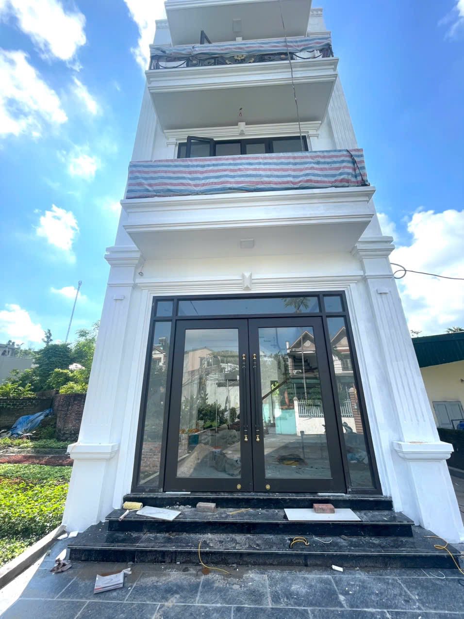 Bán Nhà 3 Tầng Giáp Lideco GD 2. Diện tích : 77m2 Oto đỗ cửa !!!