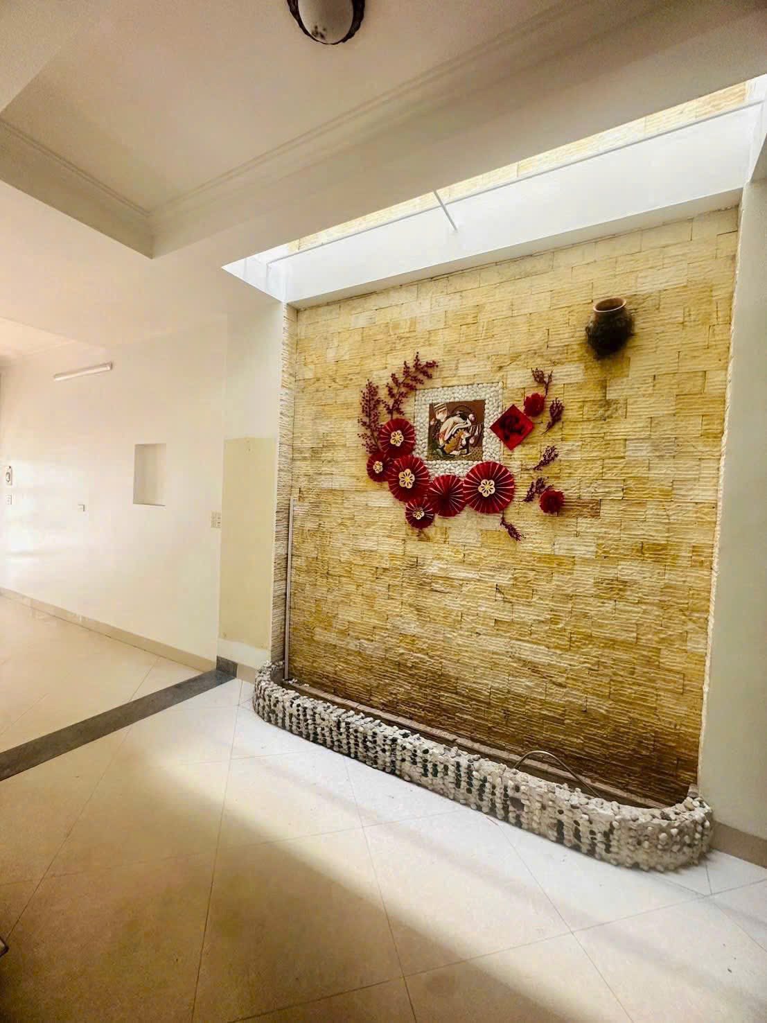 Bán Nhà 2.5 Tầng KĐT Vựng Đâng,Cenco 5. DT:70m2,MT:4.5m.H:Đông Nam !!!