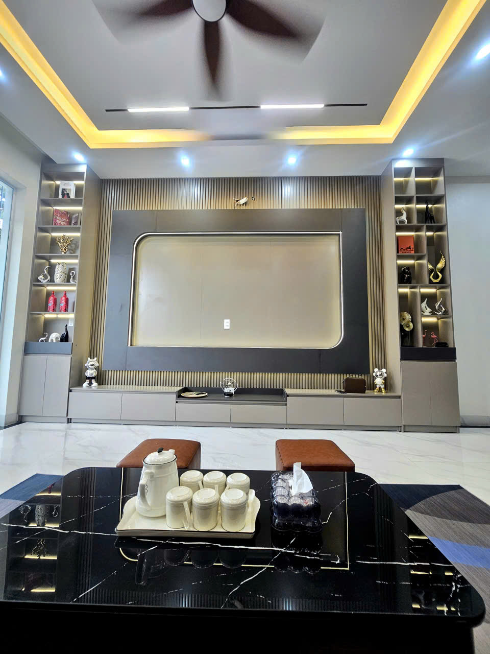 Bán Nhà 4 Tầng KĐT Cao Thắng Có Thang Máy. DT:73m2,MT:4.5m !!!